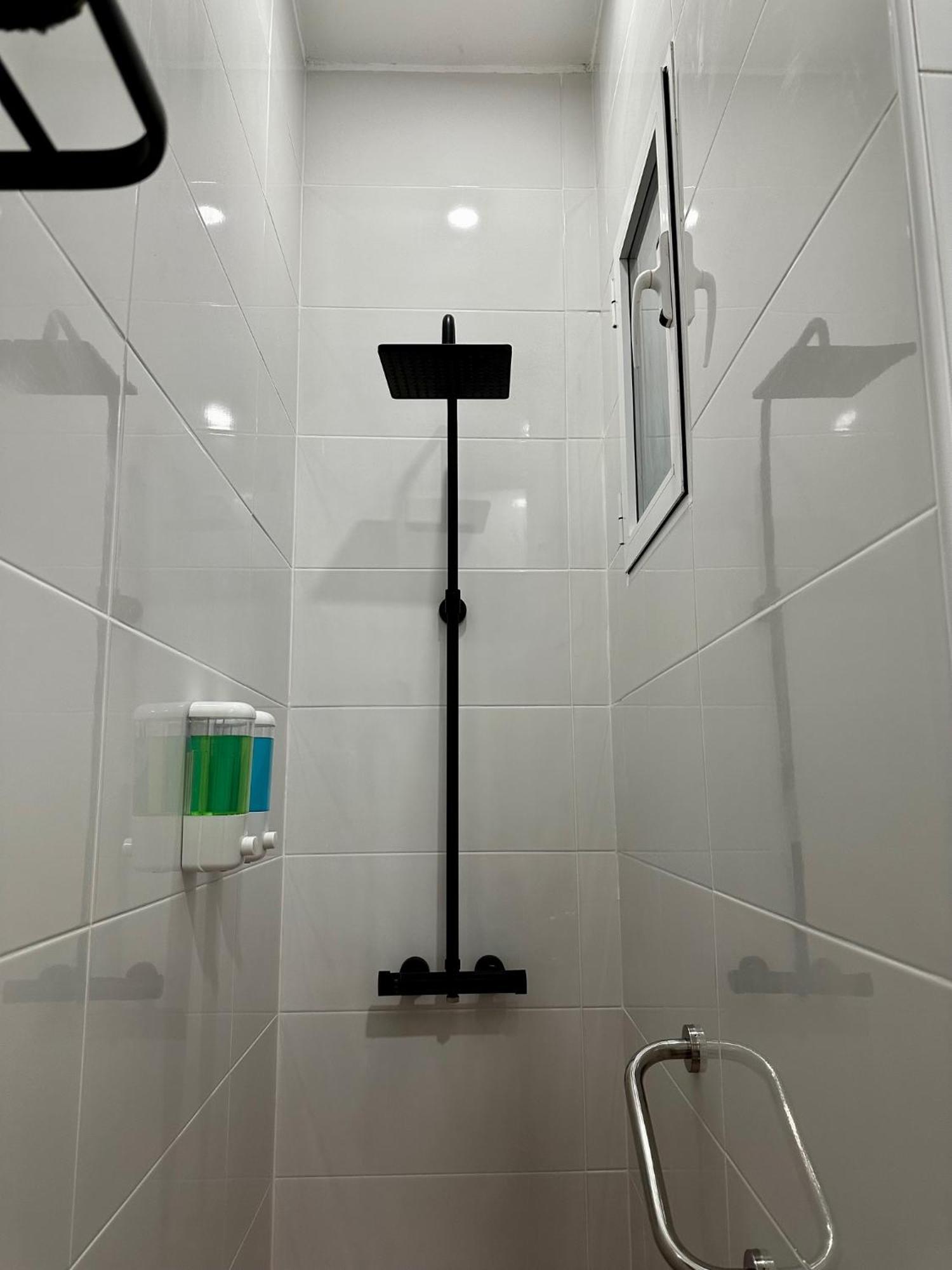 Love Fuencarral Apartment Мадрид Екстериор снимка