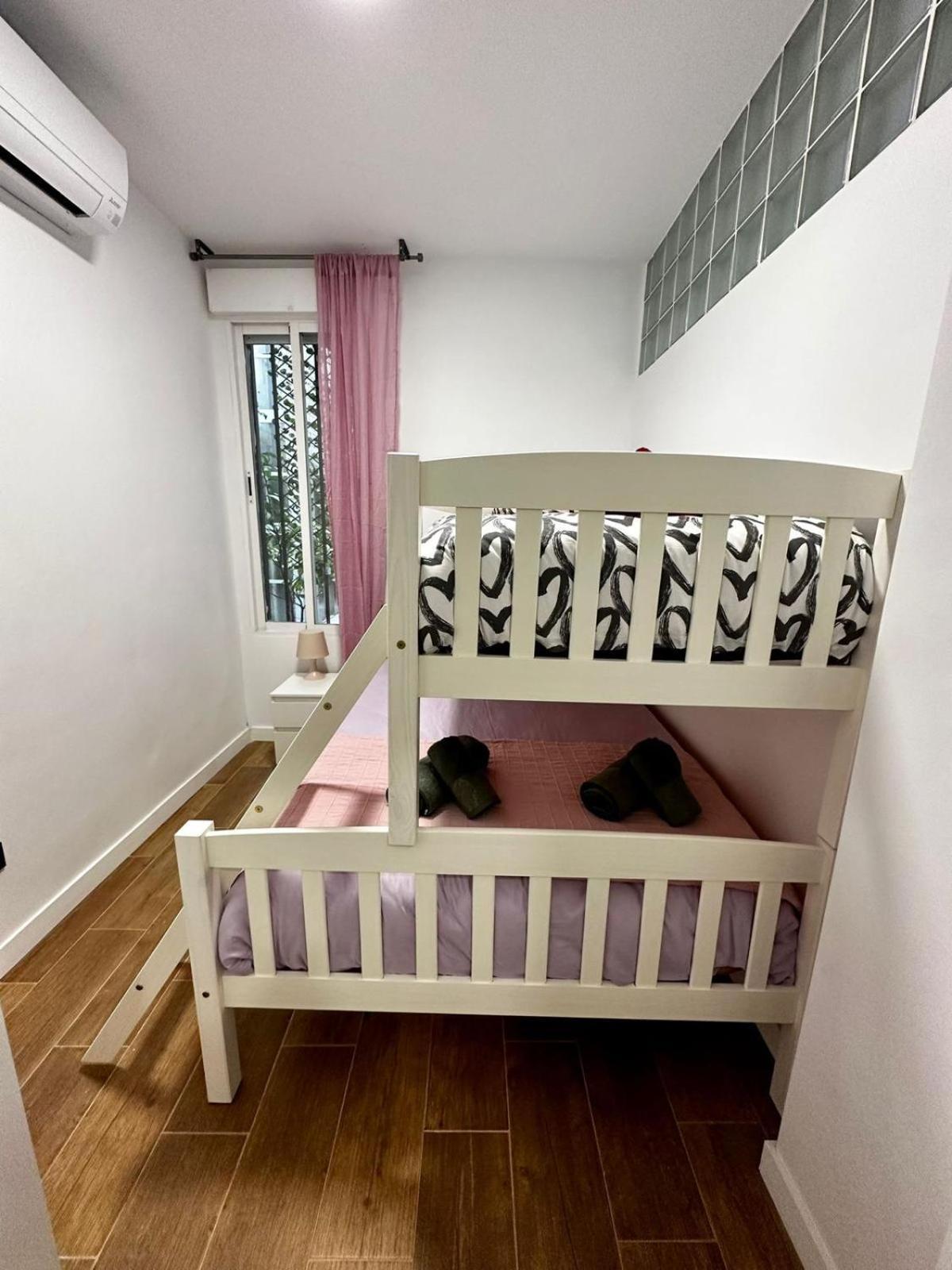Love Fuencarral Apartment Мадрид Екстериор снимка